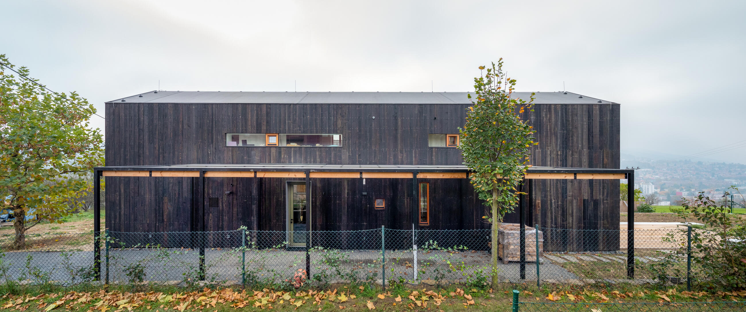 Štěrbina - Dům na kopci Příluky